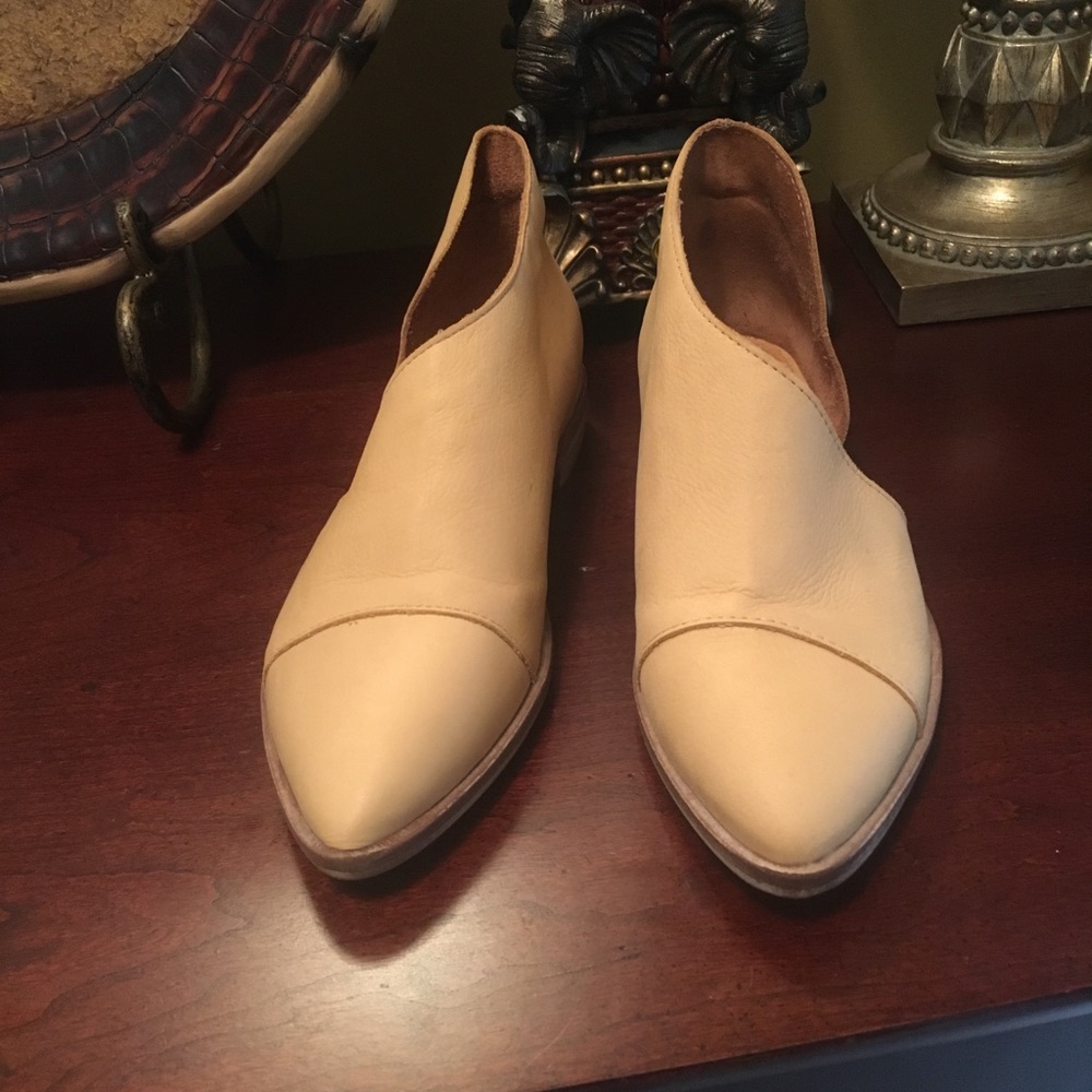 Brand new Free People Royale flats
